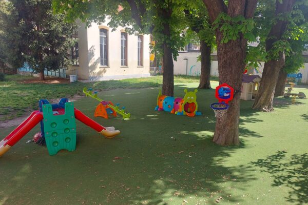 Scuola Bilingue Duchessa Elena d'Aosta Torino | Giardino