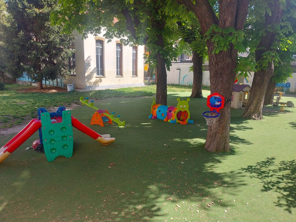 Scuola Bilingue Duchessa Elena d'Aosta Torino | Giardino