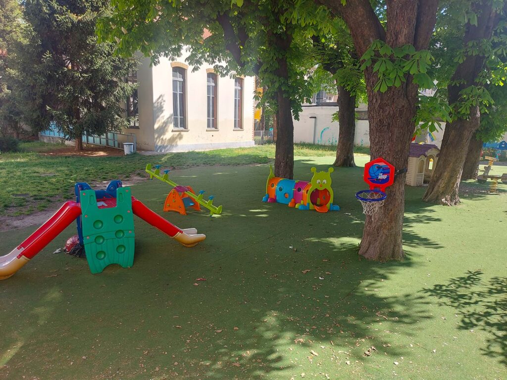 Scuola Bilingue Duchessa Elena d'Aosta Torino | Giardino
